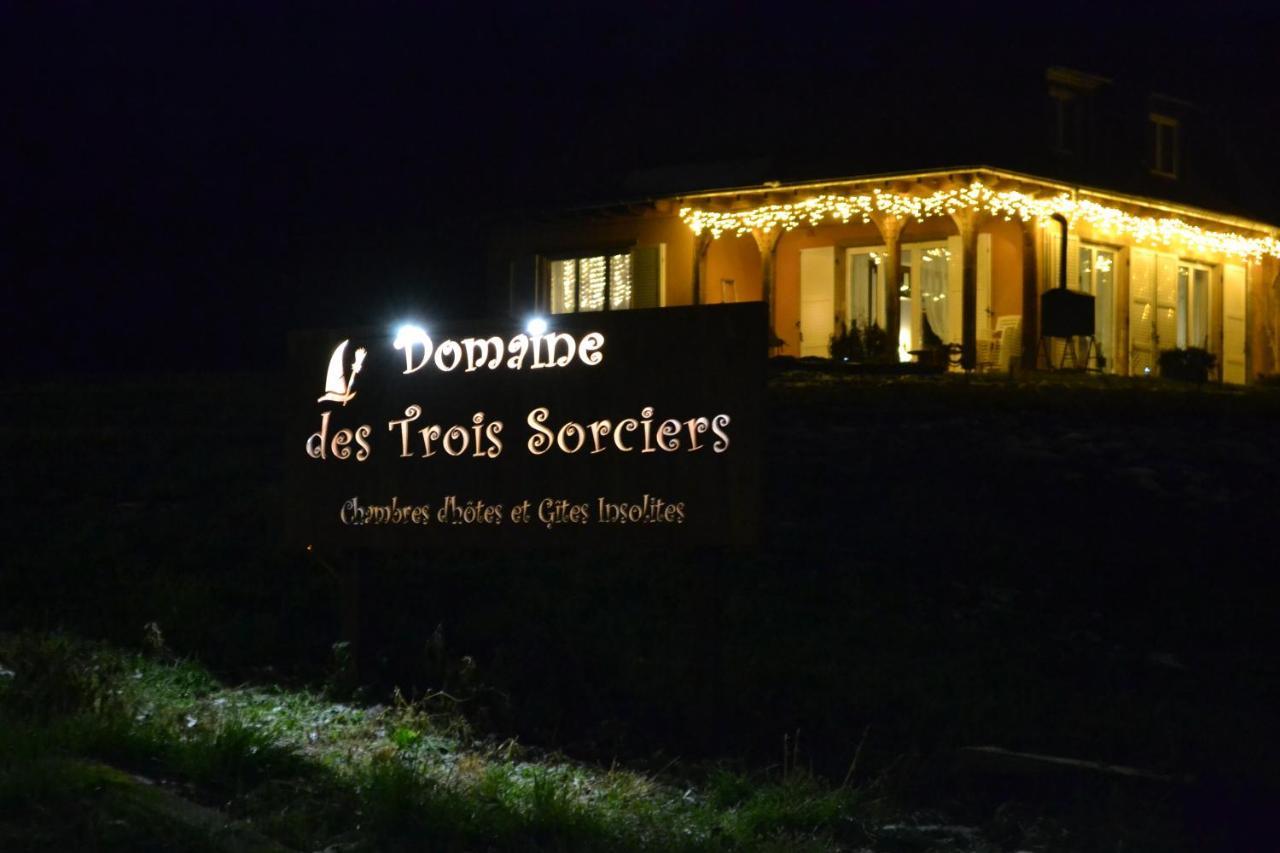 ブーウィラー Domaine Des Trois Sorciers Bed & Breakfast エクステリア 写真